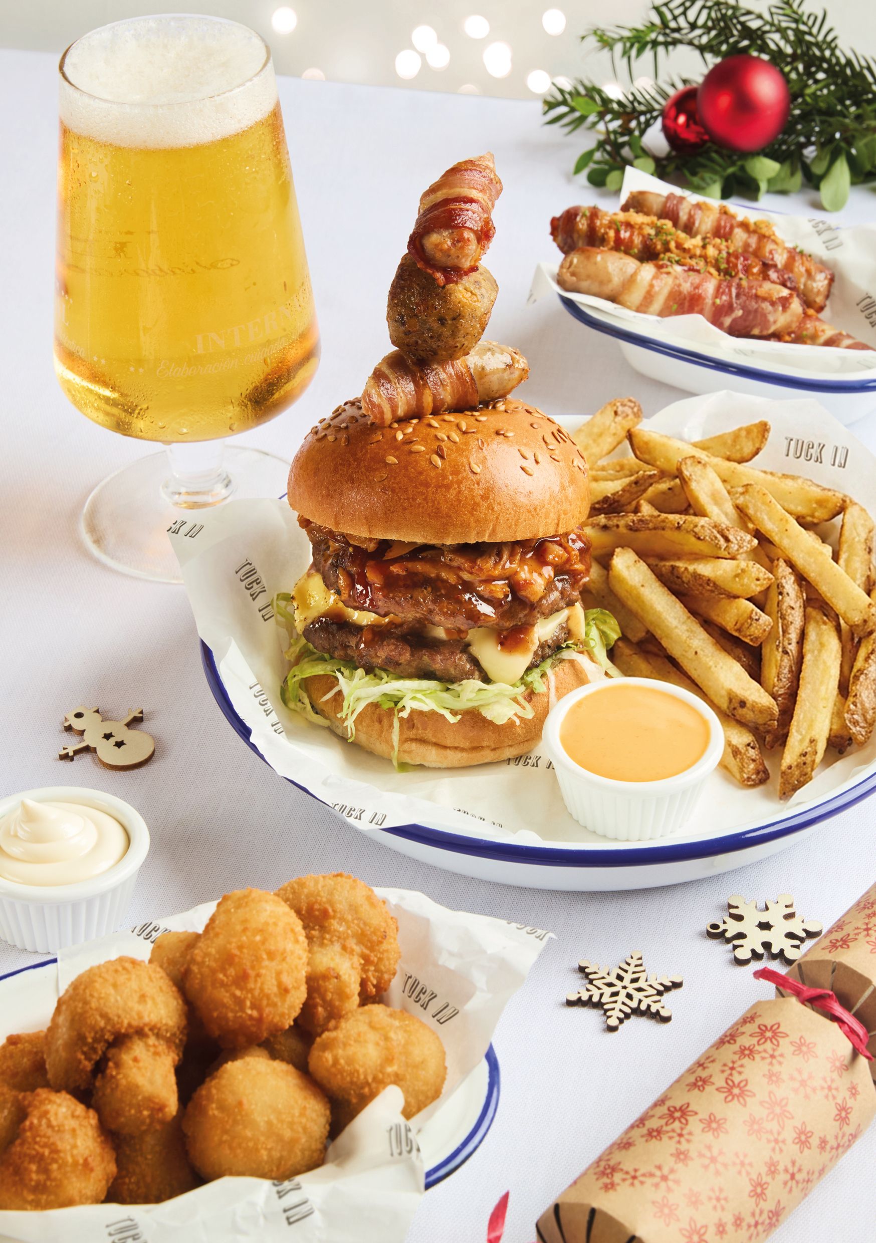 Festive Lunch & Dinner at The Honey Bee in Aylesbury